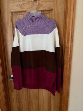 Love Ellie color block sweater